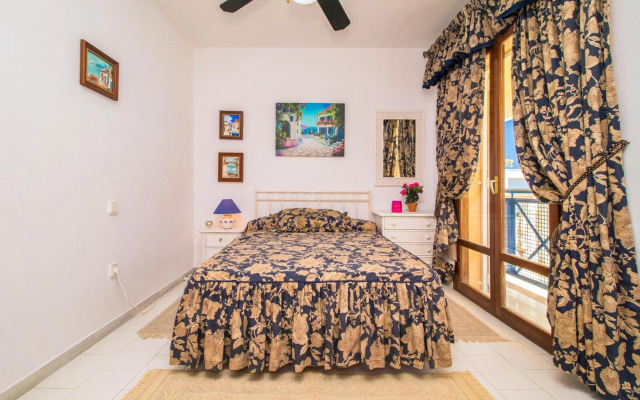 Nice house with tennis court,sports and playground