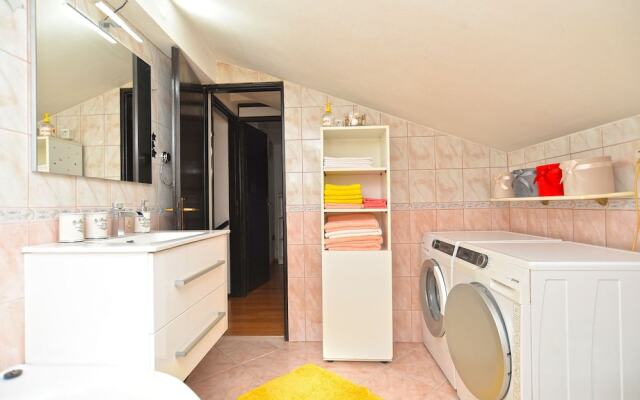 Apartment 1791