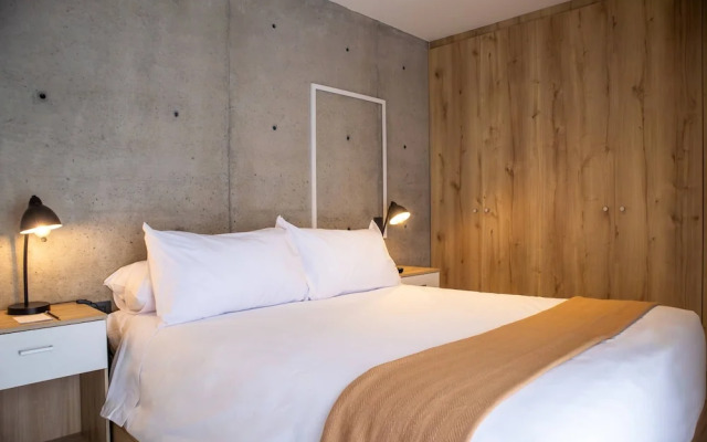 w Phenomenal 1BR w Balcony in Barranco