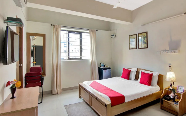 OYO 20008 SilverKey Madhapur