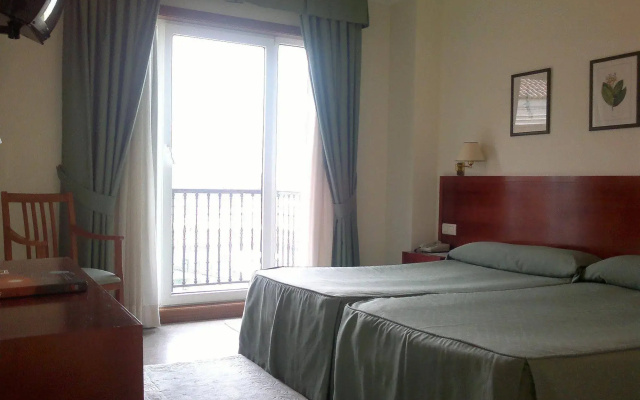 Hotel Bahia Bayona