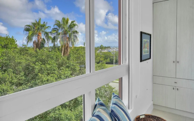 Gorgeous Spacious 2bed Bayview Apartment