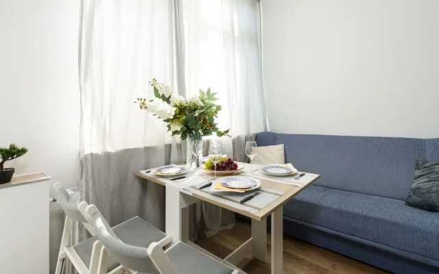 Czeremchowa Apartment Poznań by Renters