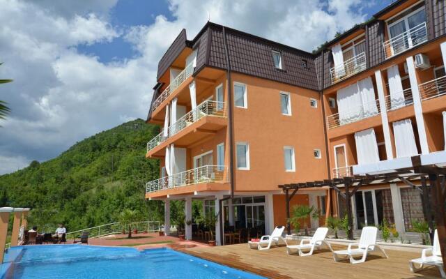 Bed & Breakfast Vila Mina