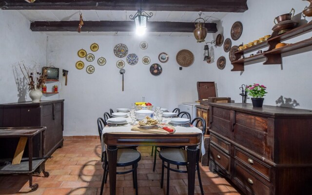 Beautiful Home in Semproniano With Wifi and 3 Bedrooms