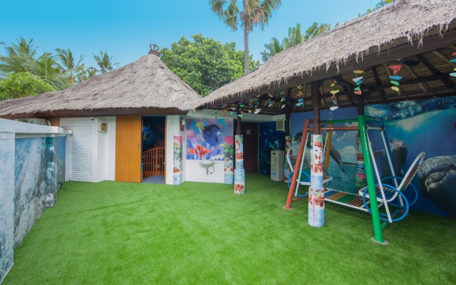 Legian Beach Hotel