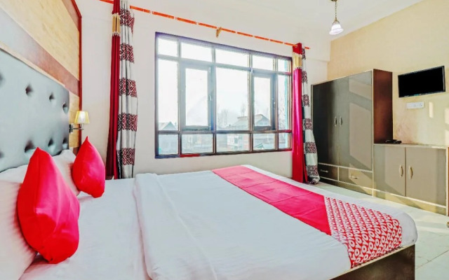 Triden Kashmir Resort By OYO Rooms