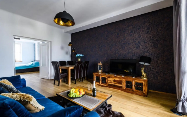 Blue House Warsaw Center