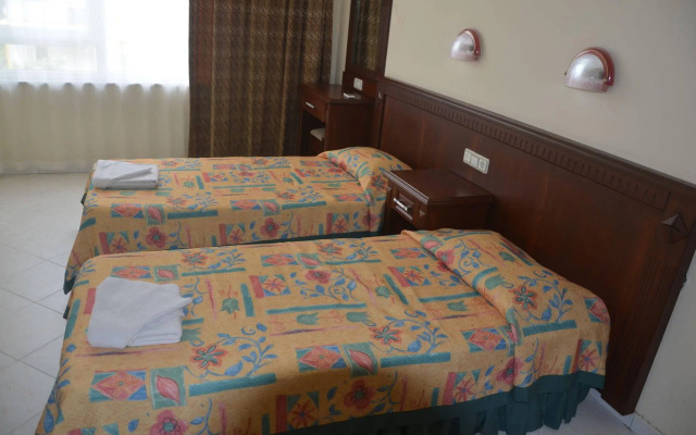 Rose Garden Apart Hotel