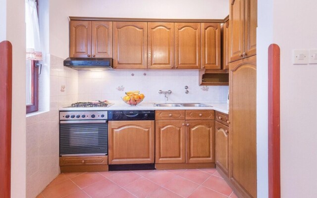 Awesome Home in Fazana With Wifi and 4 Bedrooms