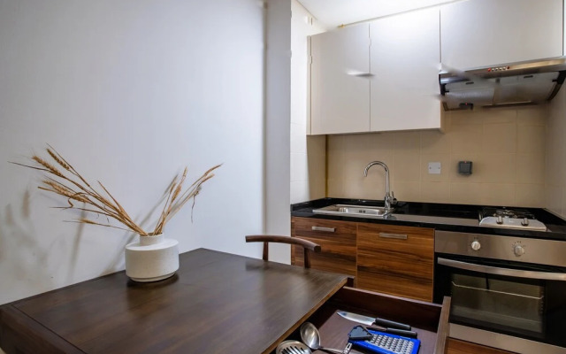 Stylish Studio Apartment-Sparkle Towers