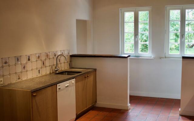 Vintage Mansion in Hoogstraten with Garden