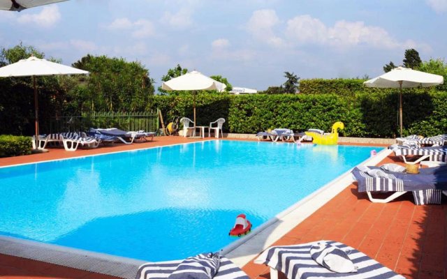 BellaSirmione Holiday Apartments