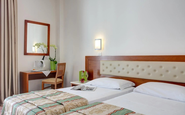 Hotel Caravel
