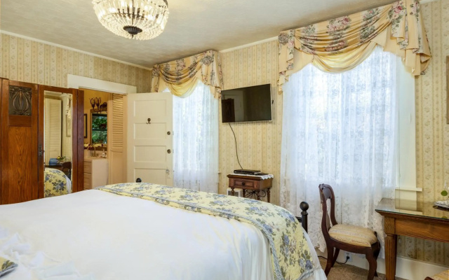 Mill Rose Inn