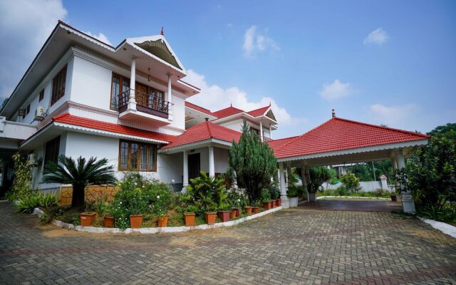 OYO 10638 Chandana Royal Resorts