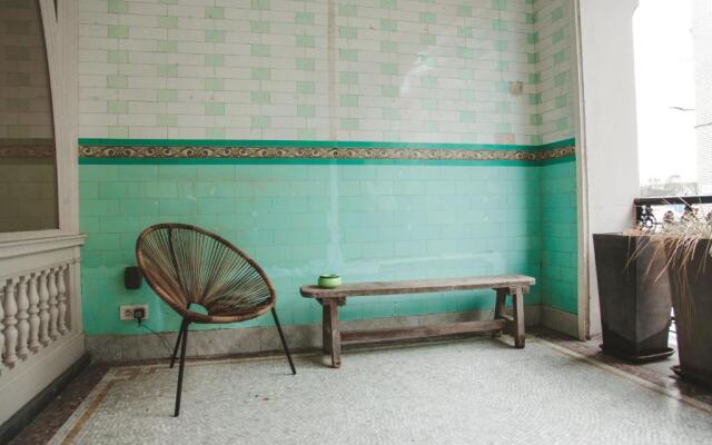 Spacious Belle Epoque House with free parking