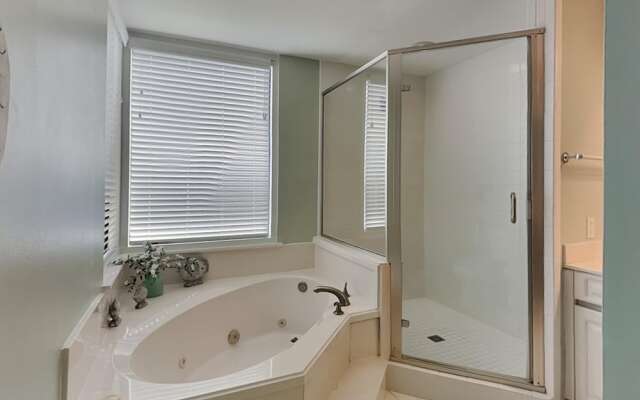 Beach Colony Towers by Southern Vacation Rentals