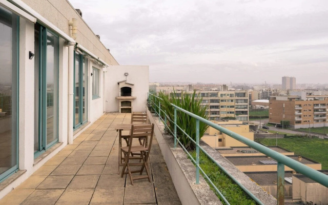 Spacious 3BR Home Near The Beach by GuestReady