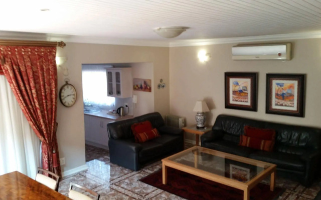 Royal Ridge Guest House