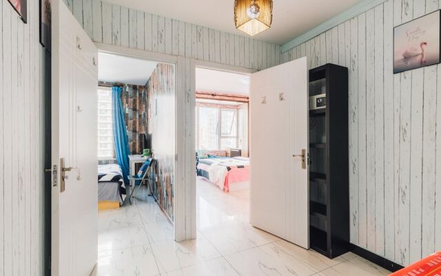 Jiayuhuxiao Apartment