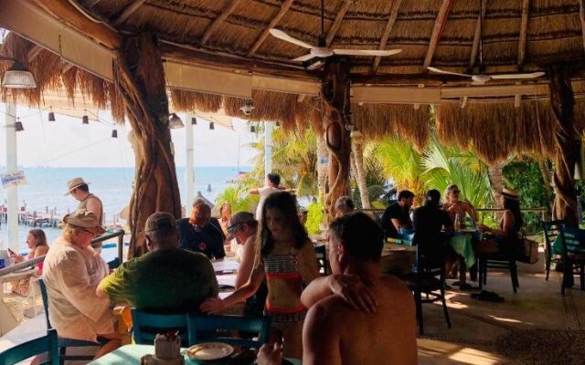 Maria's Kan Kin with Private Beach