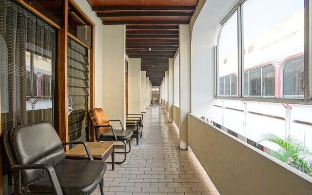 OYO 1238 Hotel Perdana Near RS Bethesda