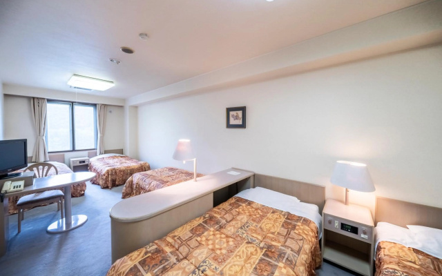 Hotel Tagawa – Guest Rooms – Yamanouchi