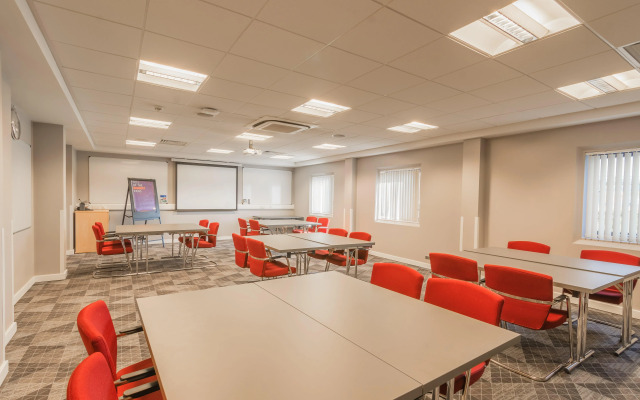 Holiday Inn Express Kettering by IHG