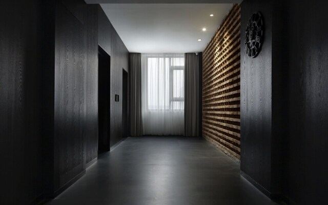 Ease House Hotel