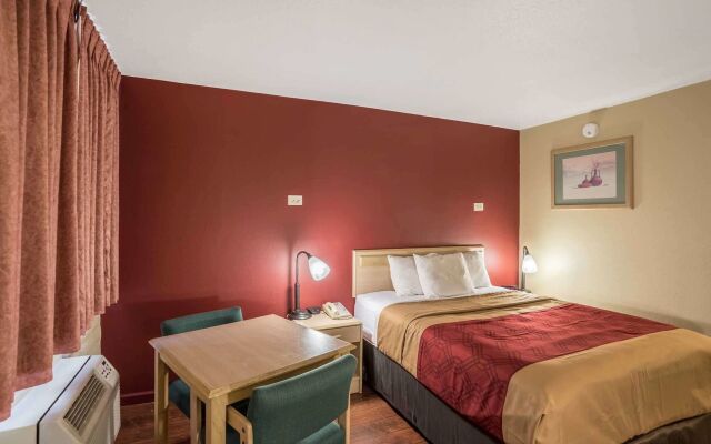 Econo Lodge I-40 exit 286 Holbrook