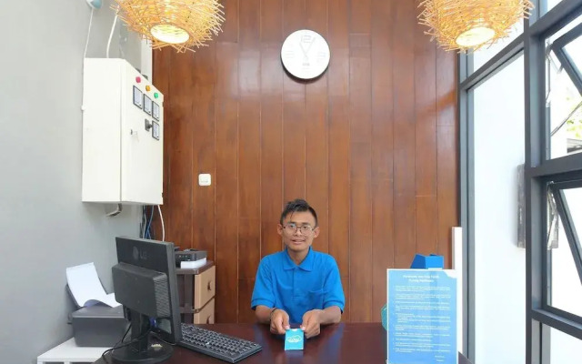 RedDoorz Syariah At Pucang Anom