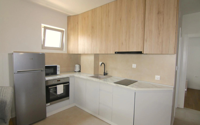 Apartments LORA Zmajeva, 7