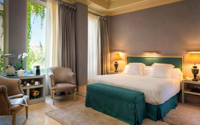 Hotel Boutique Casa del Poeta Sevilla
