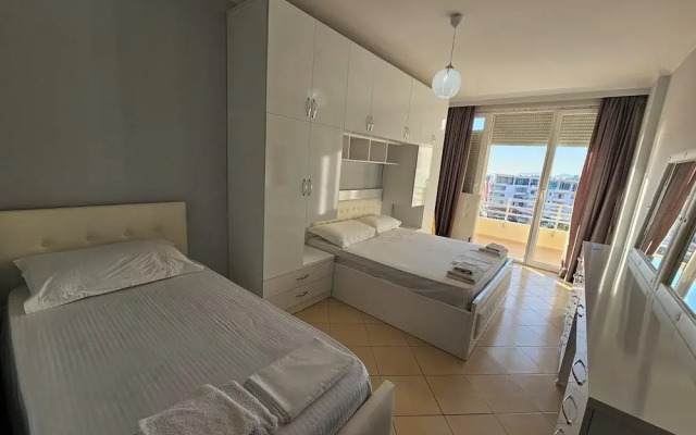 Sea View 1-bed Apartment in Vlore
