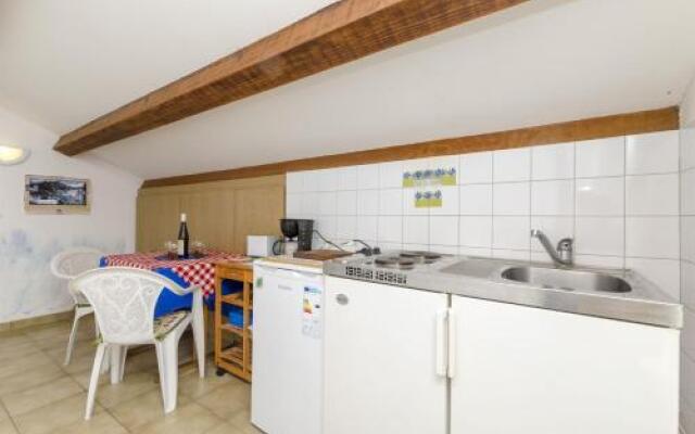 Apartments Fran iška
