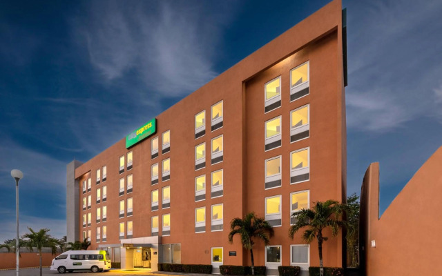 City Express Junior by Marriott Veracruz Aeropuerto