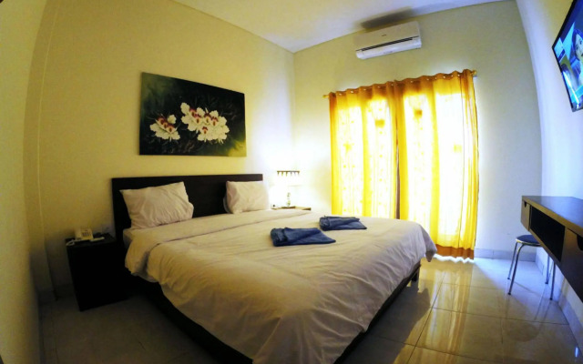 Lucky's Guest House