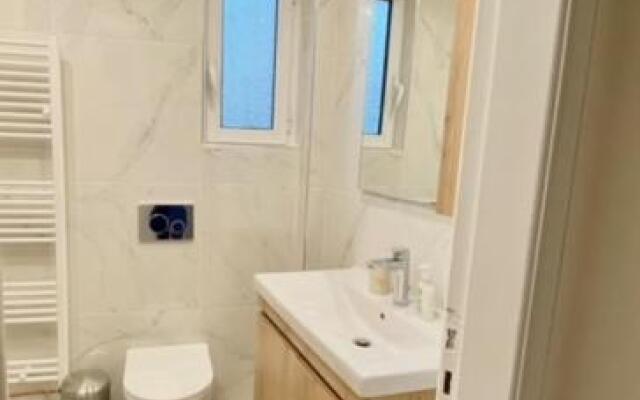 Seaside comfy apartment/ Palaio Faliro
