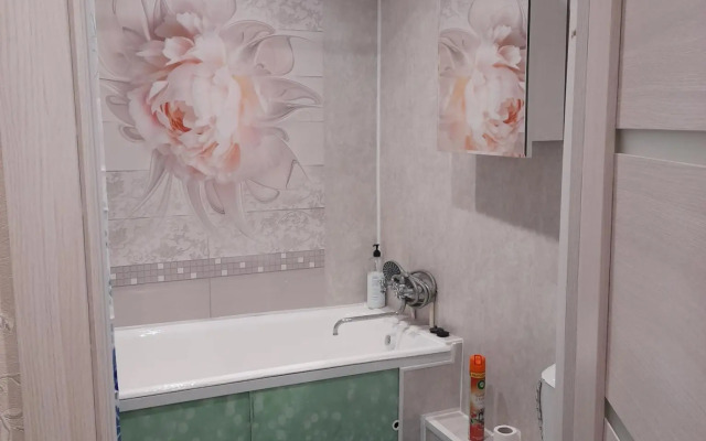 Апартаменты на проспекте Космонавтов 12