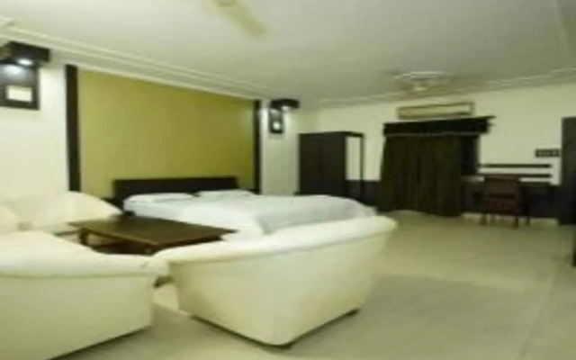 Hotel Surpin Palace