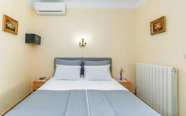 Double Room in Fazana - Near the Beach