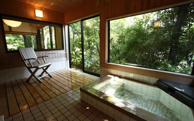 Onsensui Pool & Fufu Rotenburo no Hanareyado Yurian