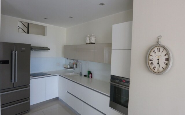 Beach-town apartments