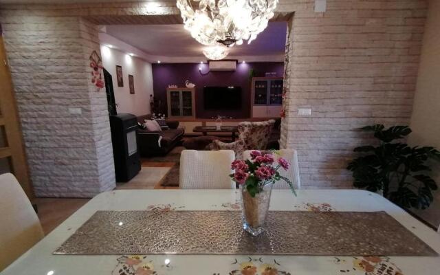 Holiday house Rončević 50 m from sea A1
