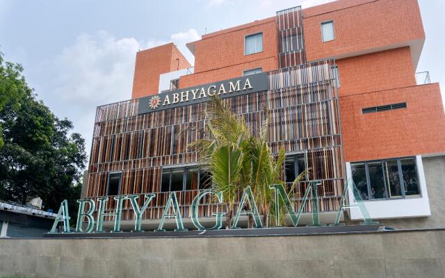 Abhyagama Hotel