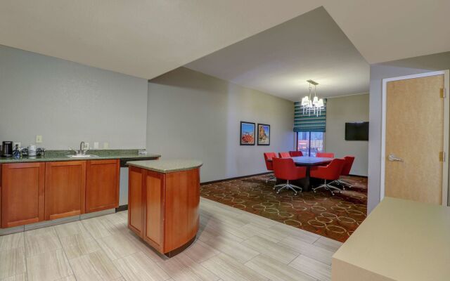 Hampton Inn Tropicana