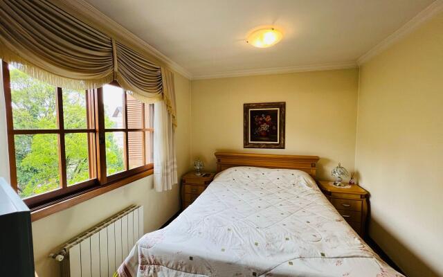 MRG- Colonial 2D - 200 mts da Rua Torta