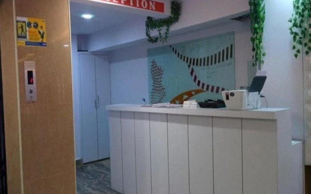 Hotel New White House