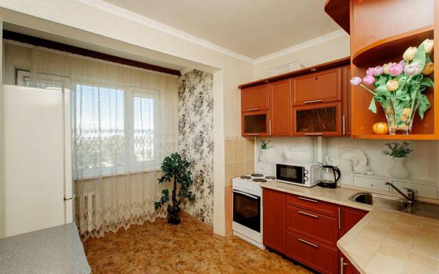 S comfortom on Mira Avenue 367V